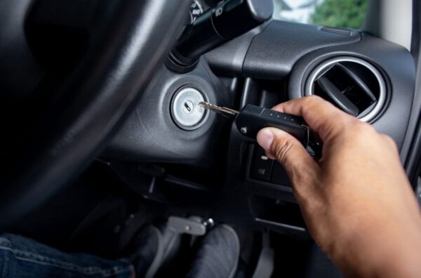 Meu carro não liga: pode ser a bateria?